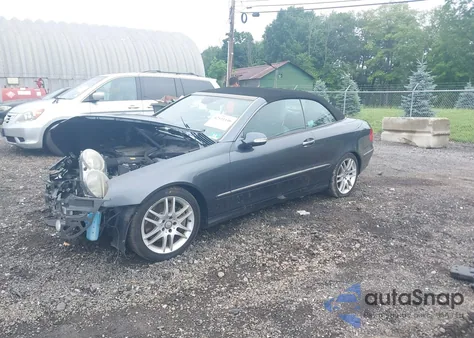 2009 Mercedes-Benz Clk 350 z USA, uszkodzony, nr VIN WDBTK56F79T101806